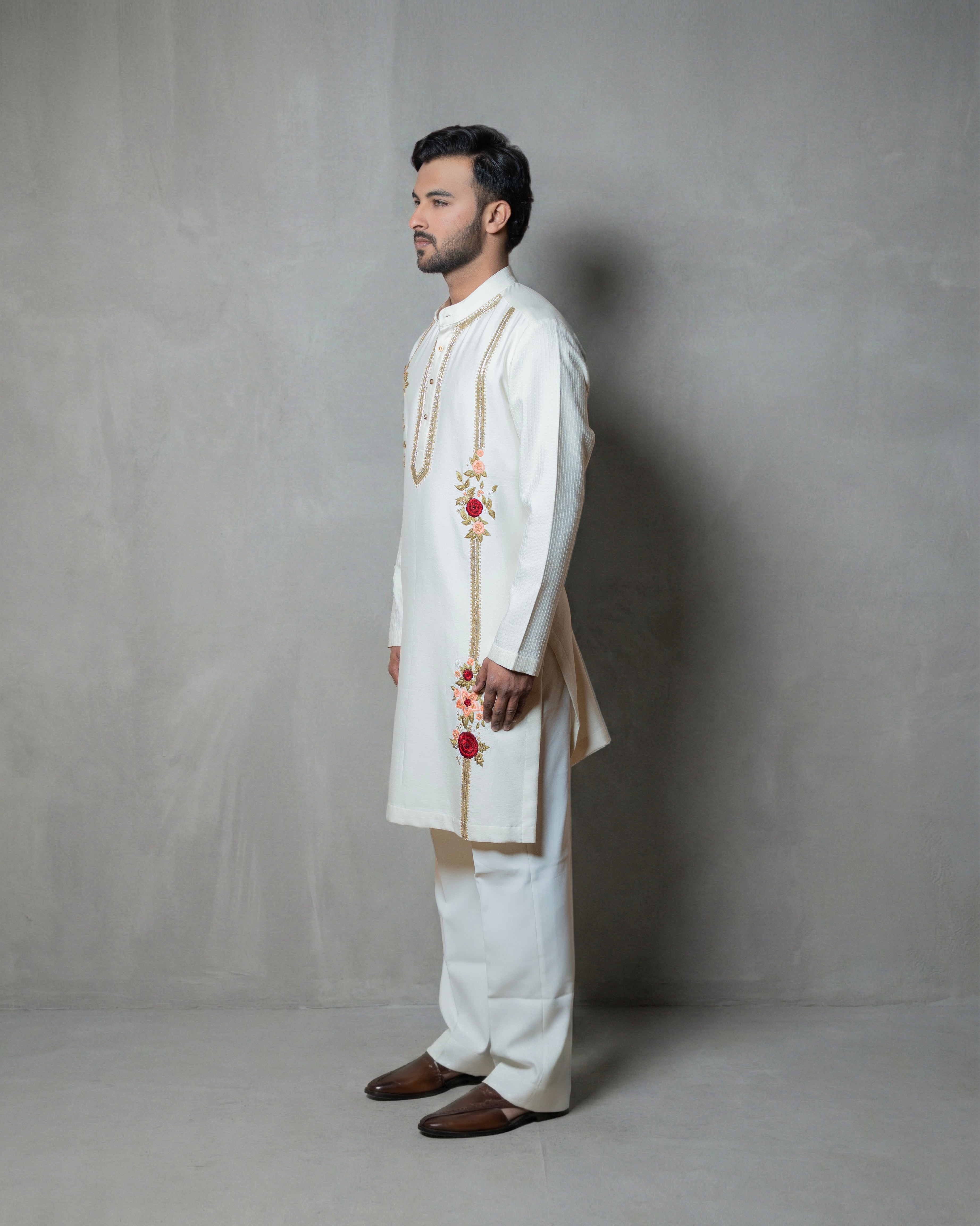 Ivory Bloom Embroidered Kurta Set (Kurta & Trouser)